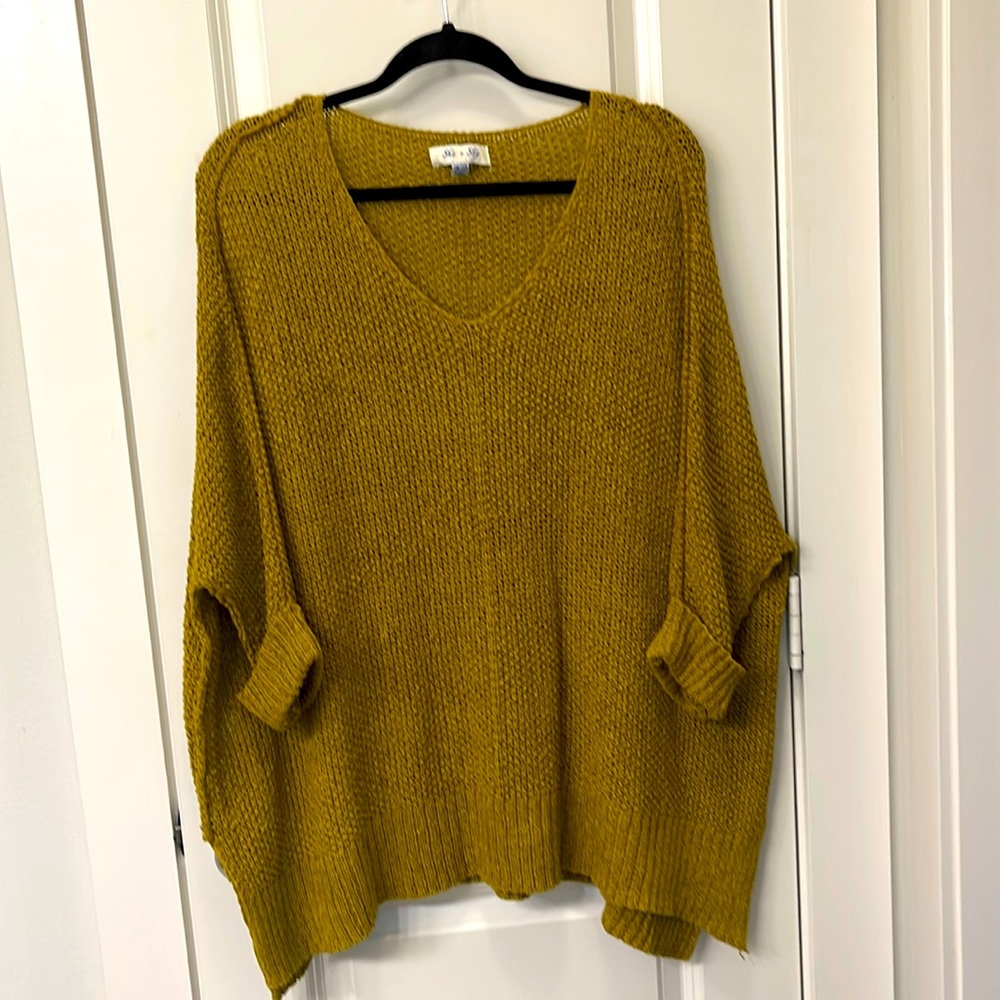V-neck mustard bat sleeve sweater